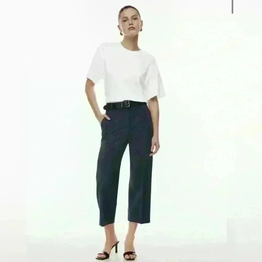 ARITZIA BABATON The Agency Crepe Cropped Pant in Navy